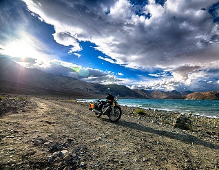 Majestic Ladakh with Himachal